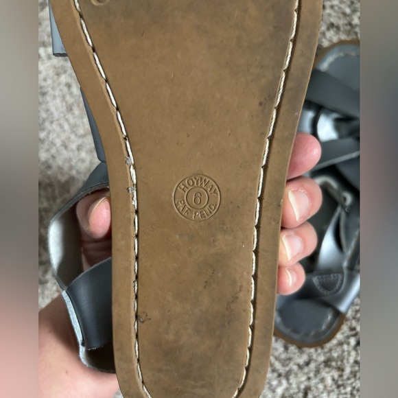 Saltwater Sandals in Pewter - Picture 4 of 4